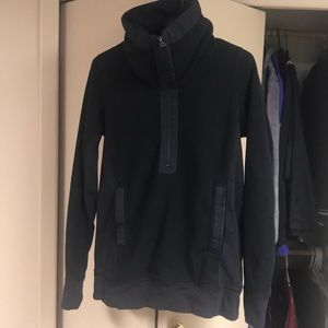 lululemon athletica Black 1/2 zip fleece